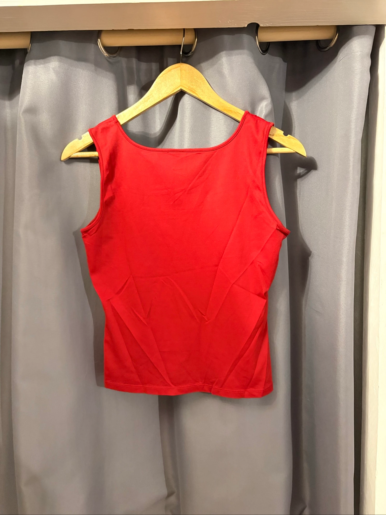 Débardeur rouge - taille L - très bon état - tendance  – photo 2